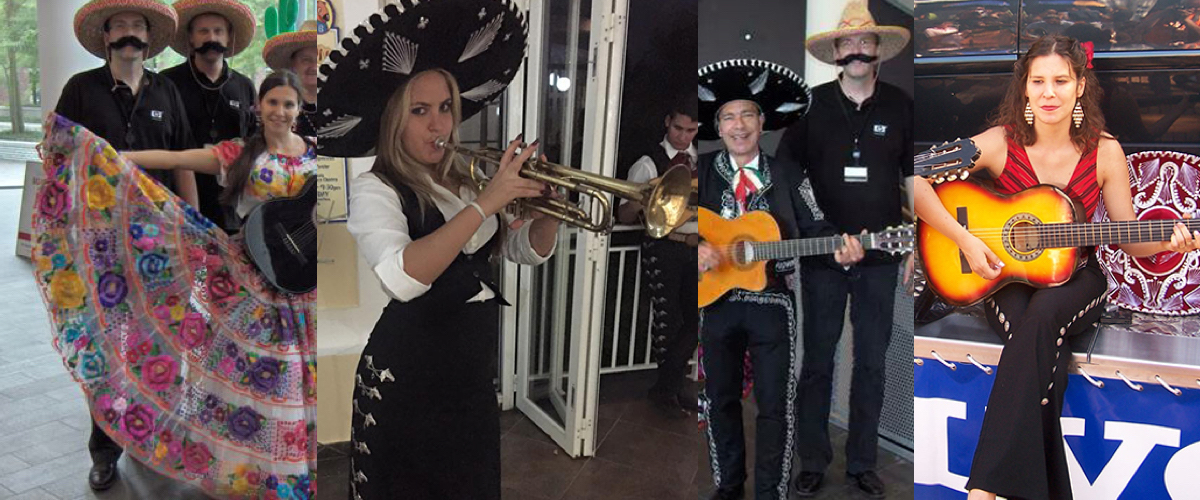 Mexicaanse zanger voor een feest in huis